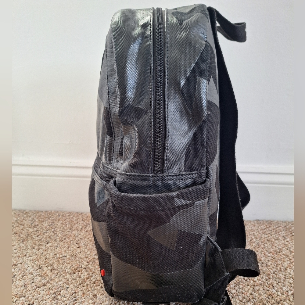 State Bags Kane Backpack Black Geometric Pattern Excellent Condition - Picture 4 of 4